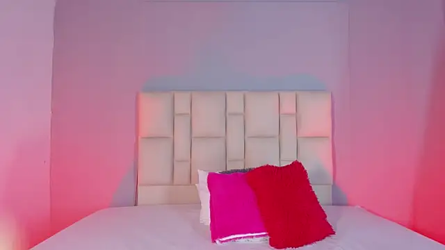 Snapshot of Zafiro__Brown chatting on January 13, 2026, 11:58 am Zafiro Brown online show from January 13, 2026, 11:58 am