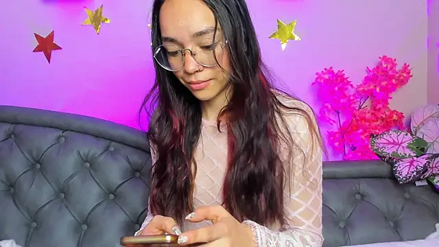 Dafne Mel online show from November 27, 2025, 9:59 pm