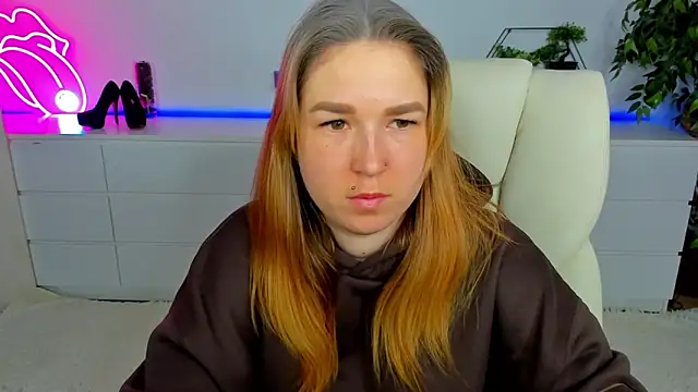 Snapshot of Sofii_darling chatting on February 20, 2026, 5:37 pm Sofii darling online show from February 20, 2026, 5:37 pm