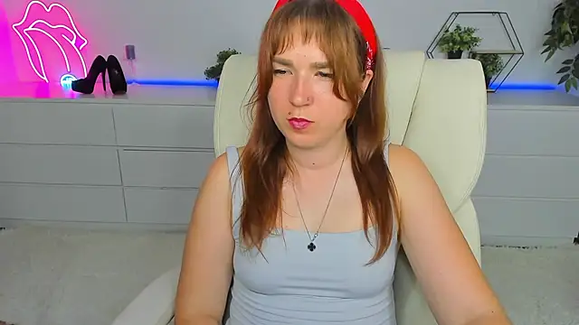 Snapshot of Sofii_darling chatting on September 23, 2025, 4:36 pm Sofii darling online show from September 23, 2025, 4:36 pm