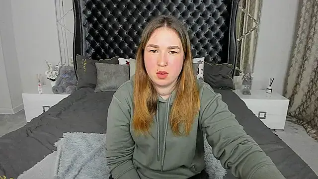 Sofii darling online show from March 19, 2026, 6:19 pm