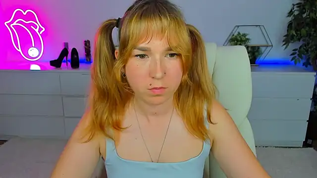 Snapshot of Sofii_darling chatting on October 2, 2025, 6:55 pm Sofii darling online show from October 2, 2025, 6:55 pm