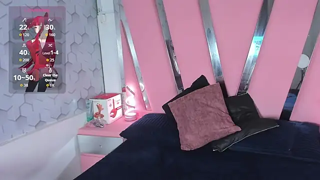 Viiolettlopez online show from October 18, 2025, 1:46 pm