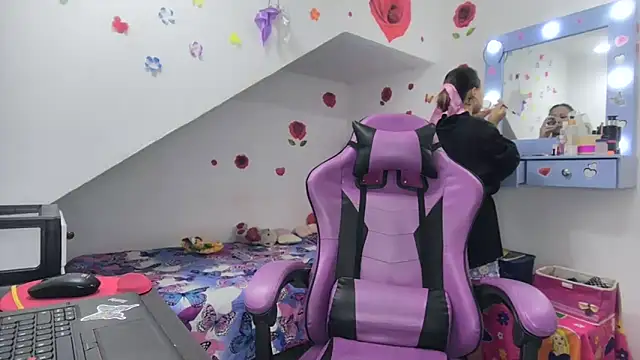 soffy rosses online show from October 24, 2025, 4:00 am