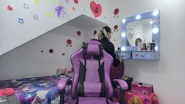 soffy rosses online show from October 20, 2025, 1:51 am