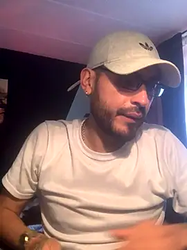 malek xarx  online show from December 14, 2025, 8:36 pm