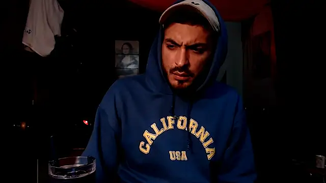 malek xarx  online show from October 14, 2025, 12:33 am