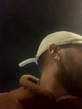 malek xarx  online show from January 11, 2026, 4:41 am