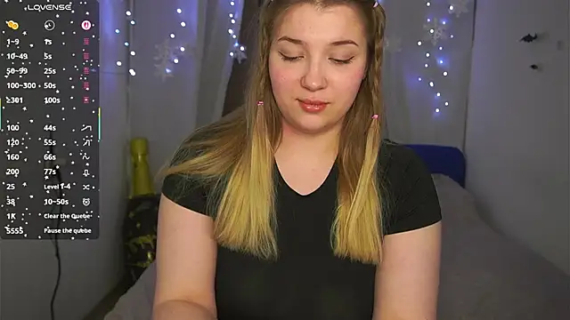 CuteSharloti online show from March 8, 2026, 6:11 pm