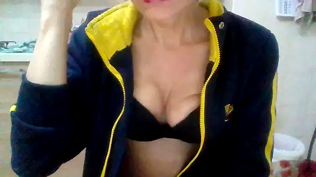 Kelly80 online show from January 12, 2026, 3:24 am