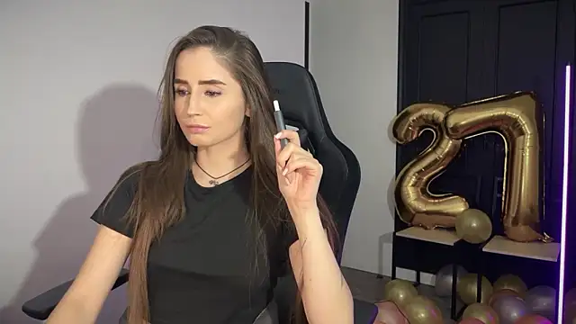 s meow online show from November 19, 2025, 10:43 pm