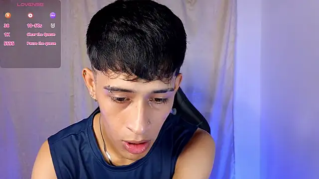 Snapshot of Danny_cute_05 chatting on April 21, 2026, 10:49 pm Danny cute 05 online show from April 21, 2026, 10:49 pm