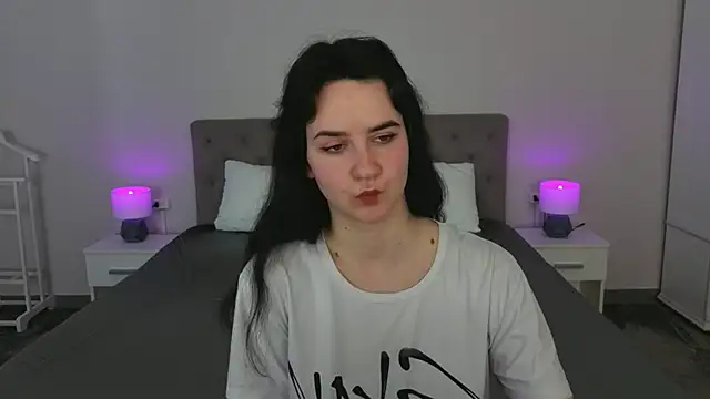 BerryDiva online show from April 24, 2026, 12:51 pm