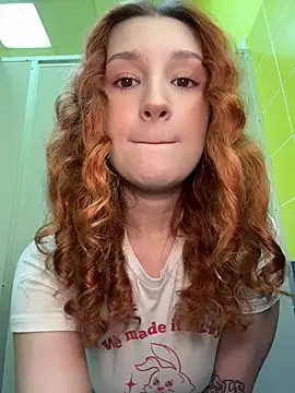 Snapshot of katexxxx chatting on June 1, 2026, 6:29 pm katexxxx online show from June 1, 2026, 6:29 pm