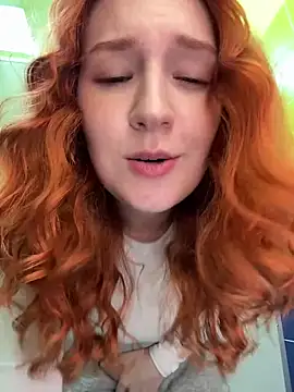 Snapshot of katexxxx chatting on February 21, 2026, 7:38 pm katexxxx online show from February 21, 2026, 7:38 pm