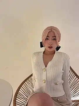 winter11 online show from October 17, 2025, 9:56 am