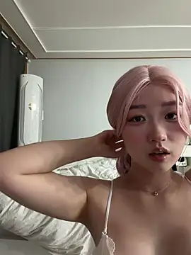 winter11 online show from October 18, 2025, 9:17 pm