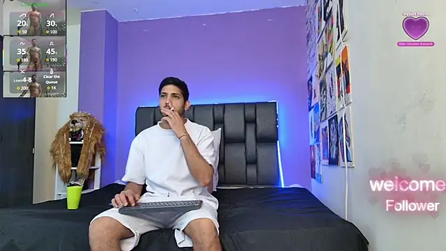 ashtoncooperr online show from November 3, 2025, 7:06 pm