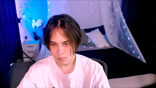 Snapshot of karl_mans chatting on November 13, 2025, 9:35 am karl mans online show from November 13, 2025, 9:35 am