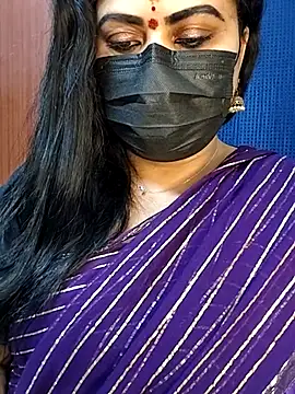 honey-flower online show from December 2, 2025, 8:10 pm