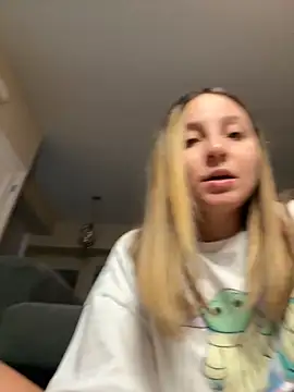 Snapshot of sweetgabriela chatting on September 26, 2025, 9:32 pm sweetgabriela online show from September 26, 2025, 9:32 pm