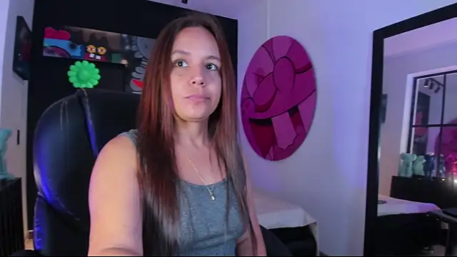 Marthina online show from December 22, 2025, 1:50 am