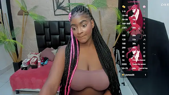 Snapshot of alana_bonny chatting on November 10, 2025, 12:10 pm alana bonny online show from November 10, 2025, 12:10 pm