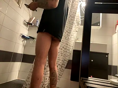 Tholel420 online show from November 24, 2025, 8:42 pm