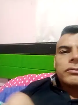 ozama423 online show from September 27, 2025, 2:07 am