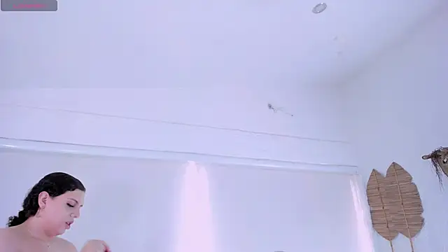 catleya noire online show from December 5, 2025, 8:06 pm