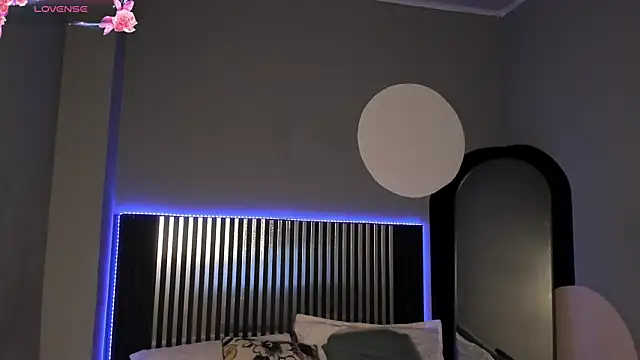 Snapshot of Emilybeltons chatting on October 9, 2025, 8:09 pm Emilybeltons online show from October 9, 2025, 8:09 pm