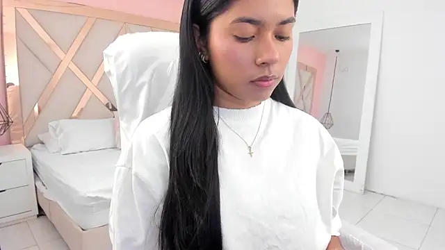 Snapshot of samantaa_shy chatting on October 8, 2025, 2:57 am samantaa shy online show from October 8, 2025, 2:57 am