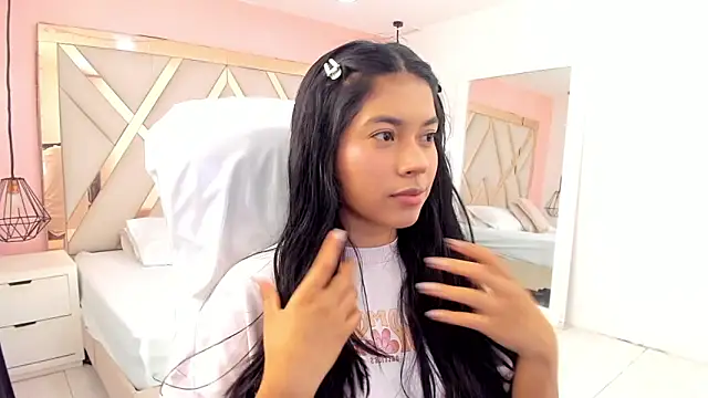 Snapshot of samantaa_shy chatting on October 22, 2025, 2:22 am samantaa shy online show from October 22, 2025, 2:22 am