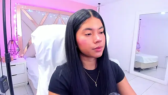 Snapshot of samantaa_shy chatting on February 6, 2026, 2:40 am samantaa shy online show from February 6, 2026, 2:40 am