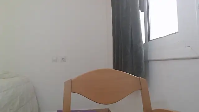 nicebrown online show from September 22, 2025, 9:04 am