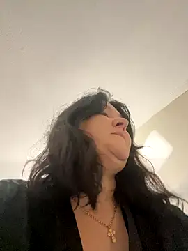 Liza Will online show from October 9, 2025, 9:37 pm