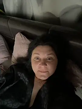 Snapshot of Liza_Will chatting on December 5, 2025, 6:23 am Liza Will online show from December 5, 2025, 6:23 am