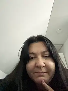 Snapshot of Liza_Will chatting on November 30, 2025, 9:59 pm Liza Will online show from November 30, 2025, 9:59 pm