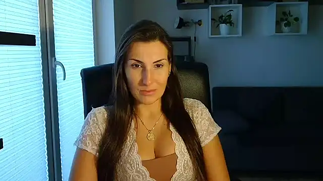 DonnaAmore online show from October 12, 2025, 3:24 pm