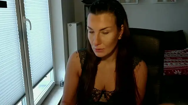 DonnaAmore online show from January 12, 2026, 10:44 am