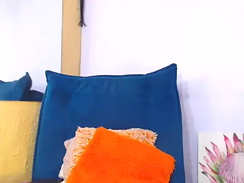 SexyScarlet101 online show from October 7, 2025, 8:21 pm