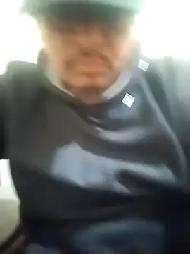 Snapshot of Satantin chatting on November 7, 2025, 3:49 pm Satantin online show from November 7, 2025, 3:49 pm