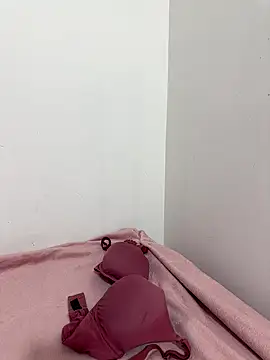 Snapshot of YourSlutBoySl chatting on October 14, 2025, 7:53 am YourSlutBoySl online show from October 14, 2025, 7:53 am