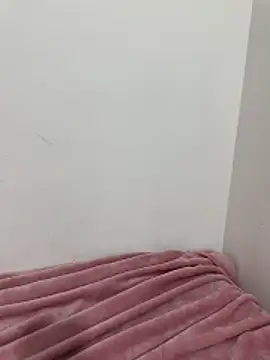 Snapshot of YourSlutBoySl chatting on December 3, 2025, 9:09 am YourSlutBoySl online show from December 3, 2025, 9:09 am