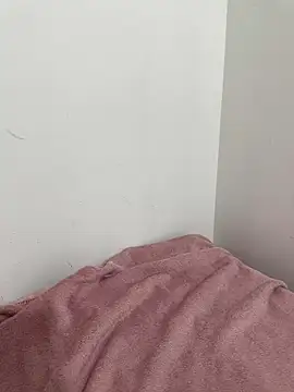 Snapshot of YourSlutBoySl chatting on November 13, 2025, 7:01 am YourSlutBoySl online show from November 13, 2025, 7:01 am