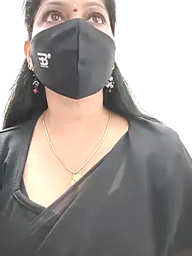 shivani27 online show from September 14, 2025, 7:25 pm