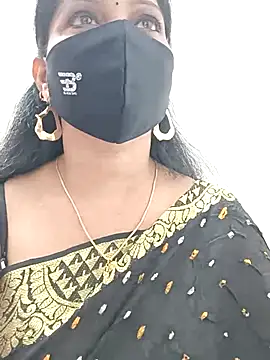 shivani27 online show from September 21, 2025, 3:39 pm