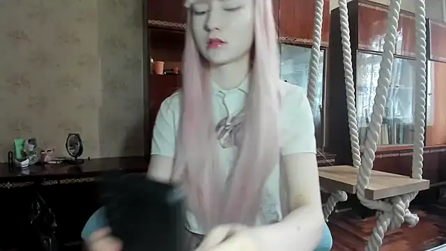 Snapshot of kioshi_kiss chatting on November 7, 2025, 11:26 am kioshi kiss online show from November 7, 2025, 11:26 am