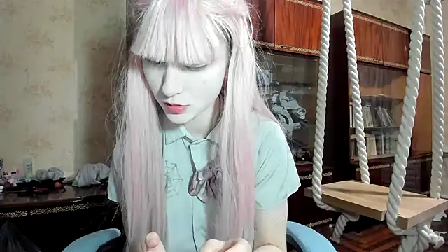 Snapshot of kioshi_kiss chatting on November 16, 2025, 8:13 pm kioshi kiss online show from November 16, 2025, 8:13 pm