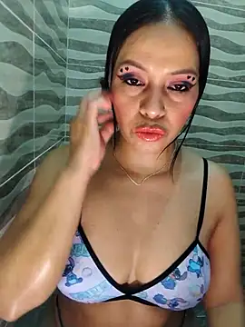 AntonelaMorriz online show from July 21, 2026, 8:37 am
